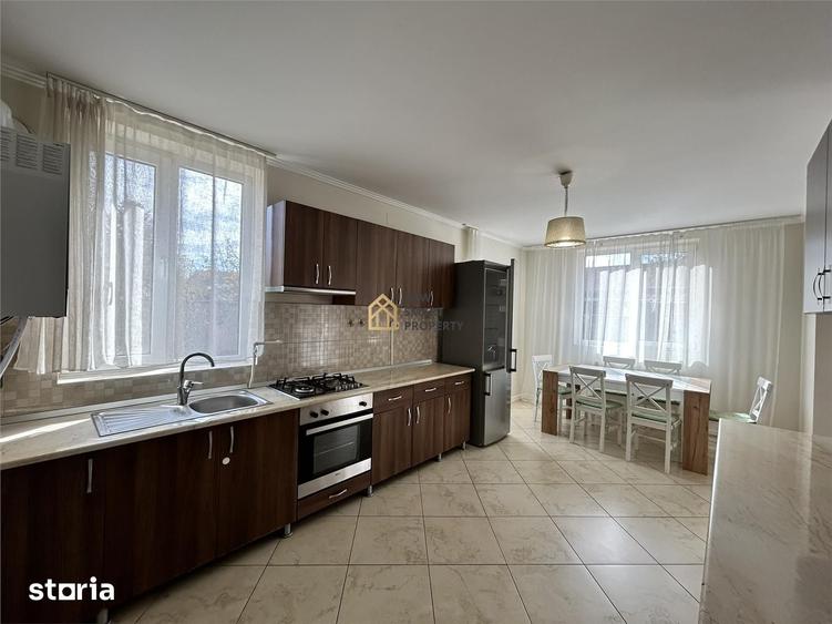 Casă cu 5 camere cu Teren 650 Mp în Sântandrei