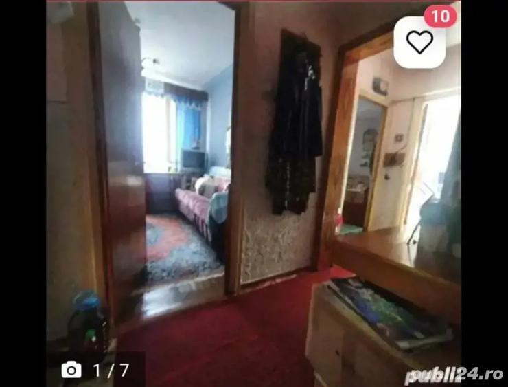 Apartament cu 3 camere decomandat în Curtea de Argeș