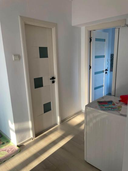 Apartament cu 3 camere decomandat în Basarabia
