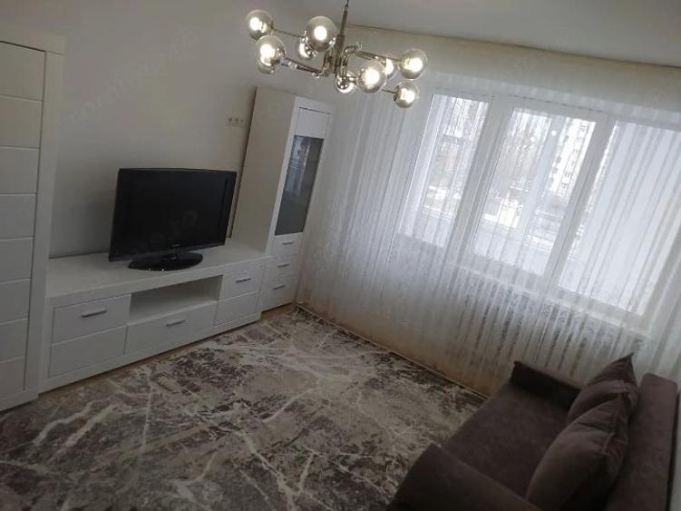 Garsonieră decomandată în Timpuri Noi