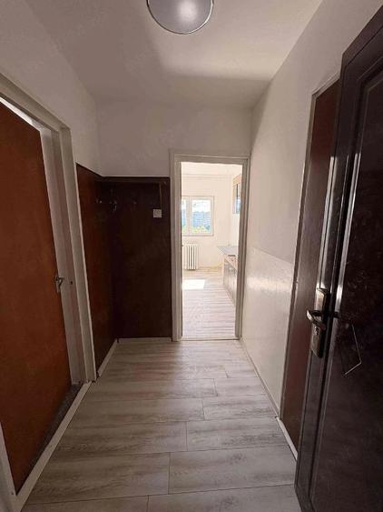 Apartament cu 2 camere decomandat în Colentina