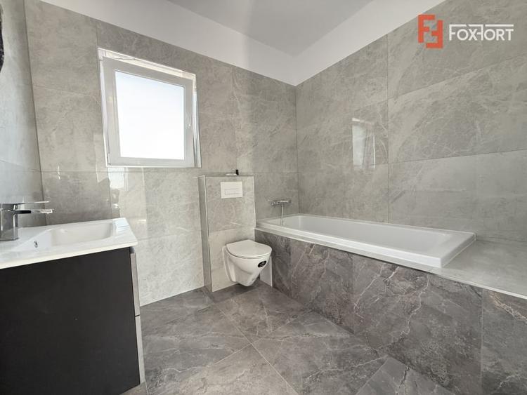 Duplex cu 4 camere cu Canalizare în Săcălaz