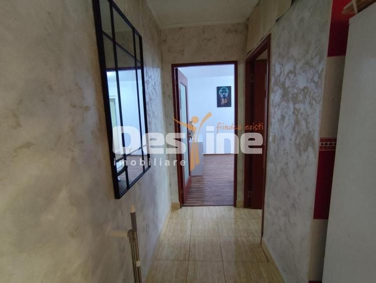 Apartament cu 2 camere nedecomandat, mobilat în Central