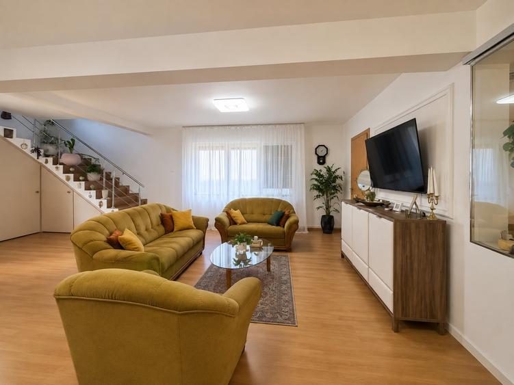 Casă individuală cu 4 camere cu Canalizare în Sânmihaiu Român