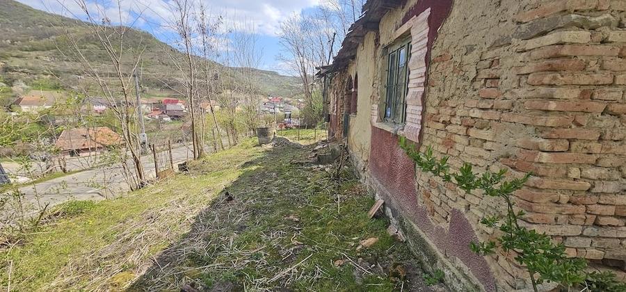 Teren de 35 mp, în Vermeș
