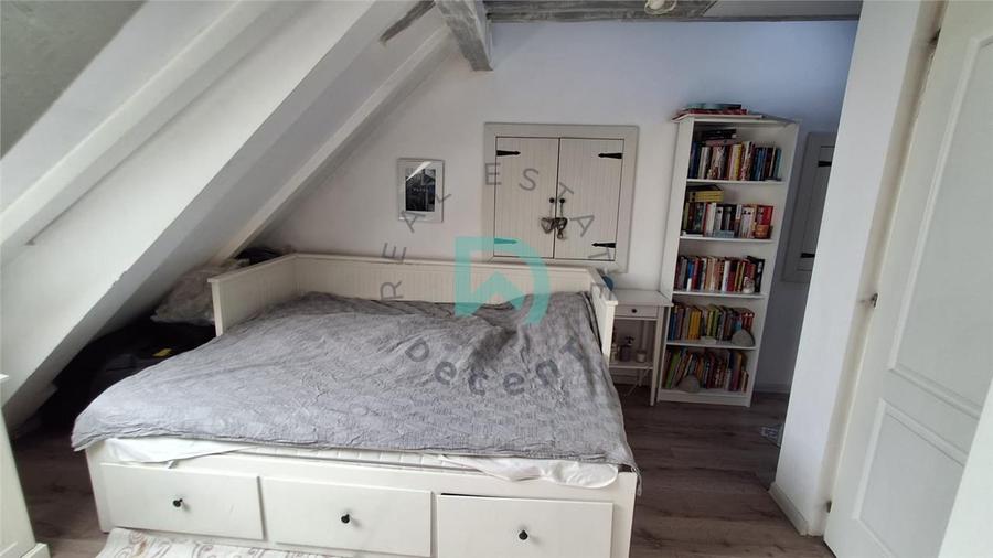 Apartament cu 5 camere decomandat, mobilat în Sub Arini