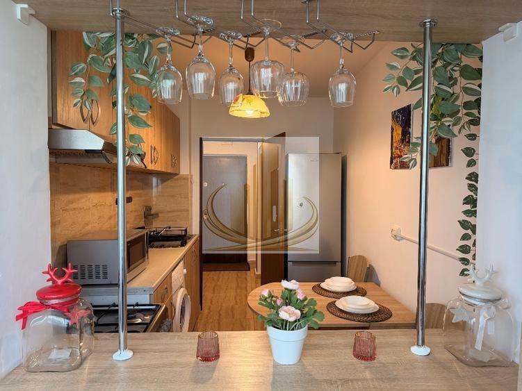 Apartament cu 2 camere semidecomandat, mobilat în Dristor