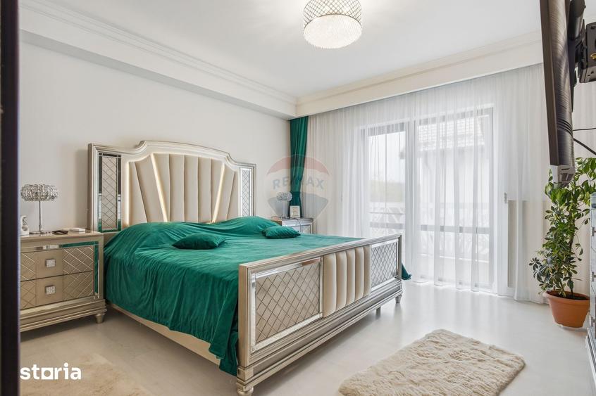 Casă cu 7 camere cu Teren 384 Mp în Bârnova