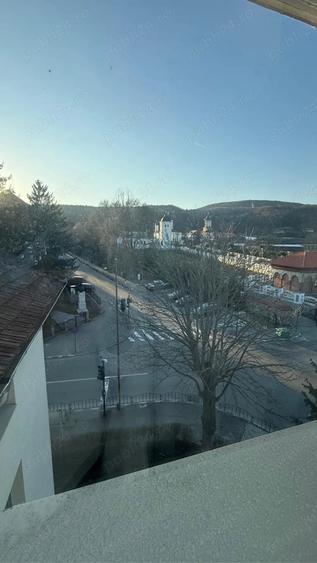 Apartament cu 2 camere decomandat în Cartierul Traian