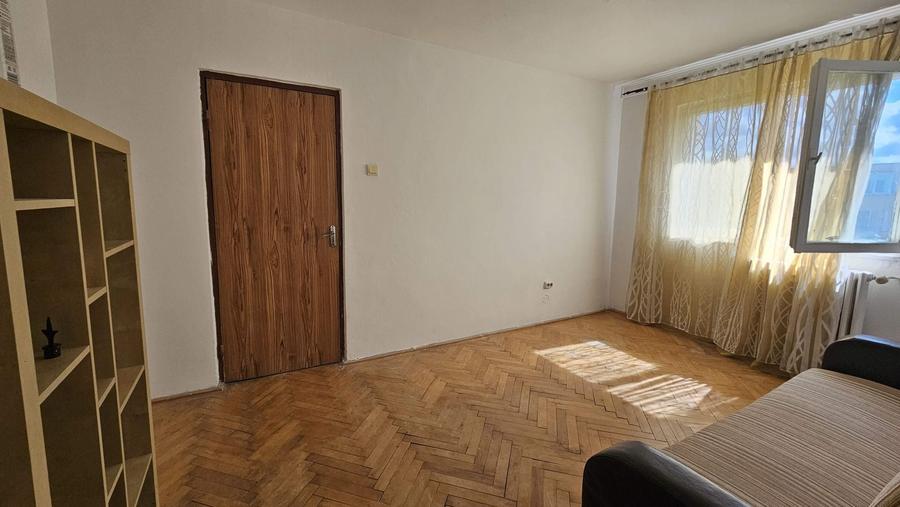 Apartament cu 2 camere semidecomandat în Astra