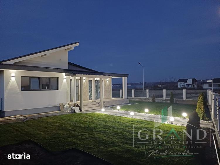 Casă cu 4 camere cu Teren 600 Mp în Jucu