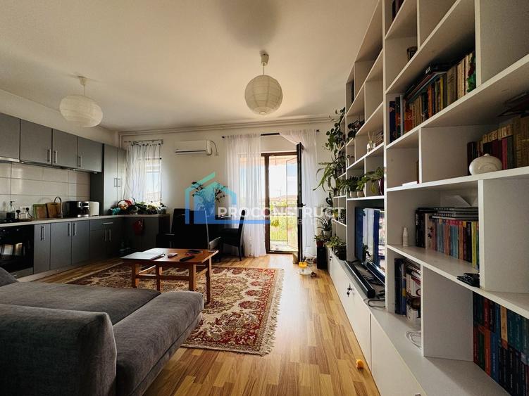 Apartament cu 2 camere semidecomandat, mobilat în Braytim