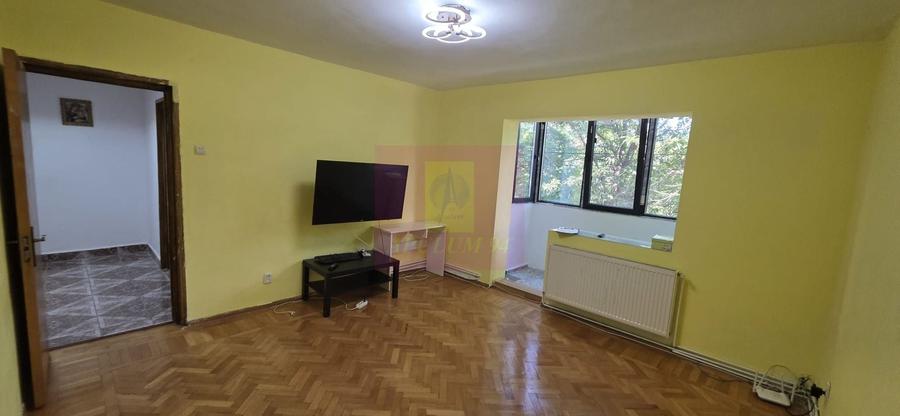 Apartament cu 2 camere decomandat în Poiana Câmpina