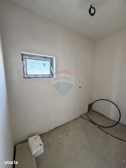 Casă cu 4 camere cu Teren 470 Mp în Câmpineanca
