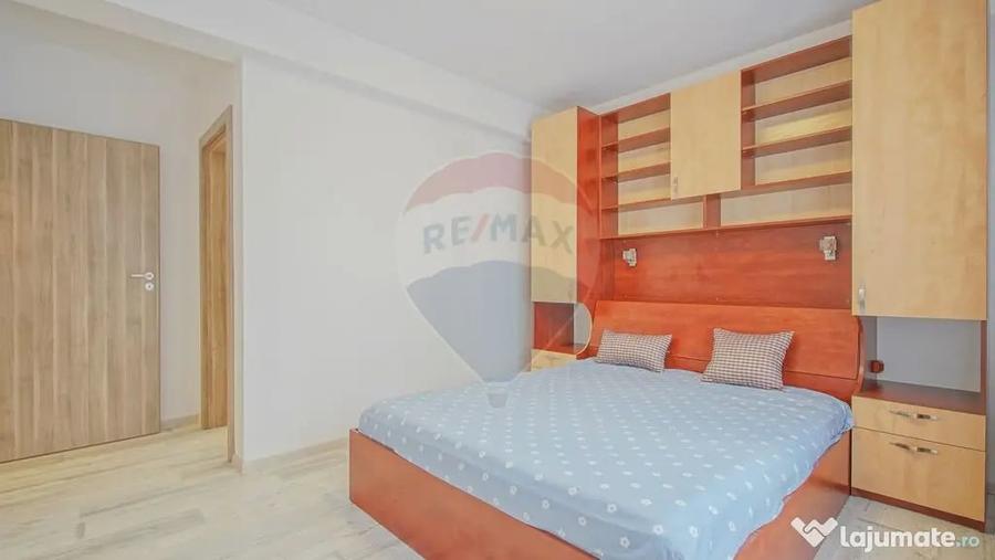 Apartament cu 3 camere decomandat în IAR