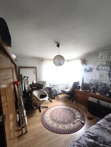Casă cu 7 camere cu Teren 1000 Mp în Jilava