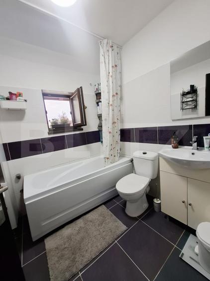 Apartament cu 3 camere decomandat, mobilat în Sânpetru