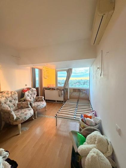 Apartament cu 3 camere decomandat în Doamna Ghica