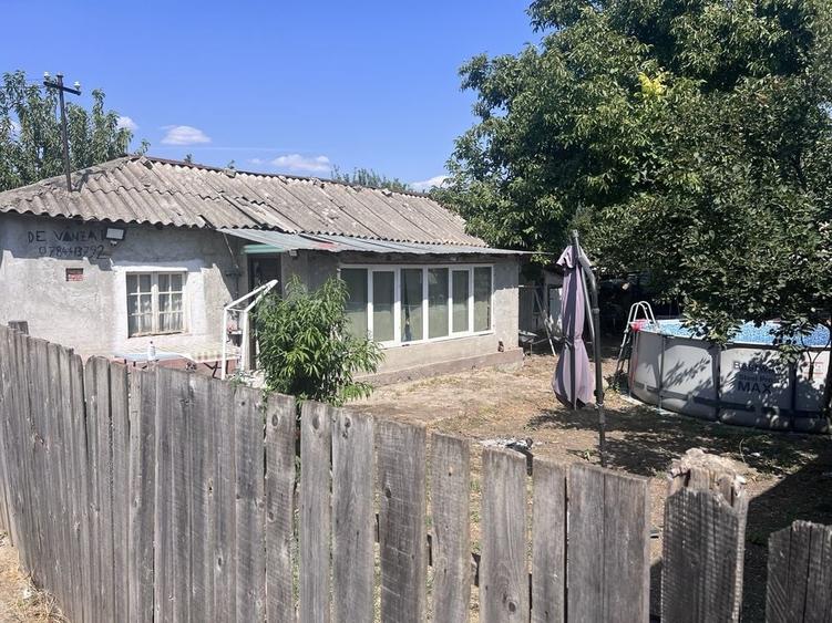 Casă cu 4 camere în Exterior Vest
