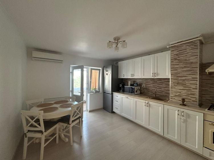 Inchiriere apartament 3 camere - 9