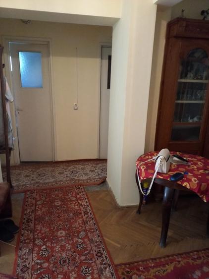 Apartament cu 4 camere decomandat în Ultracentral