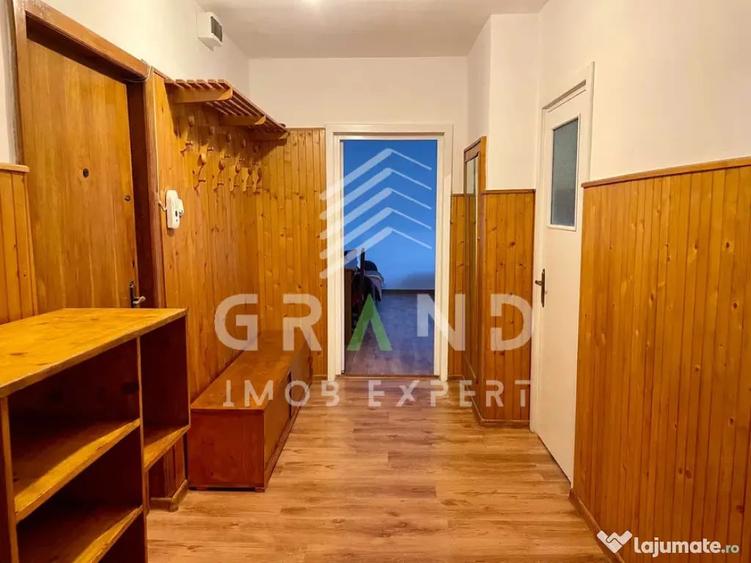 Apartament cu 2 camere decomandat în Plopilor