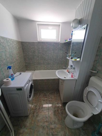 Apartament cu 2 camere decomandat în Precista