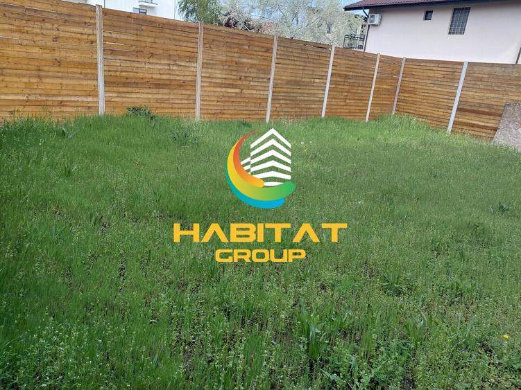 Apartament cu 5 camere decomandat în Est