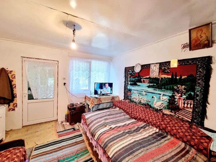 Casă cu 3 camere cu Teren 2068 Mp în Fundeni
