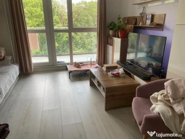 Apartament cu 2 camere semidecomandat în Lipovei