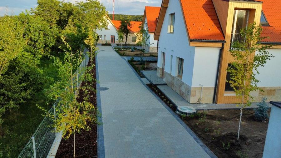 Casă individuală cu 5 camere cu Teren 532 Mp în Gheorghieni