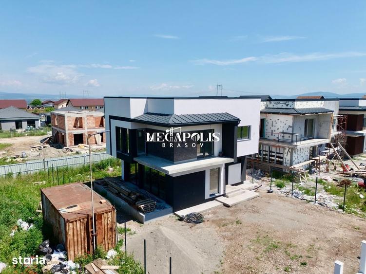Casă cu 4 camere în Central