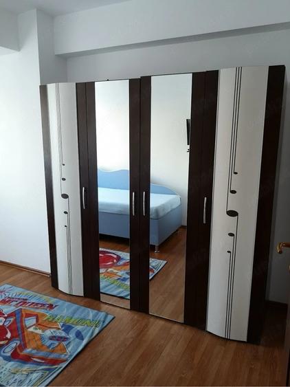 Apartament cu 4 camere decomandat în Iosia