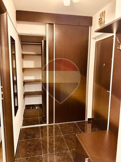 Apartament cu 2 camere decomandat în Drumul Taberei