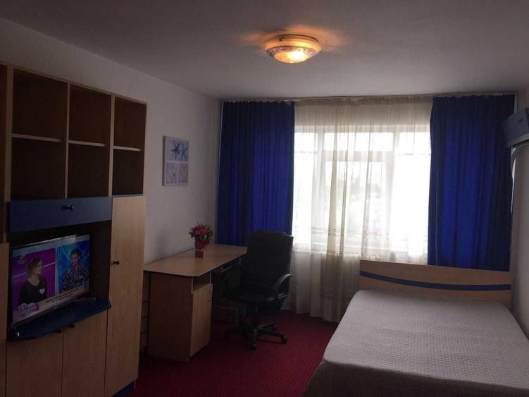 Garsonieră decomandată în Podu Roș
