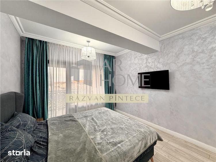 Apartament cu 3 camere decomandat în Republicii