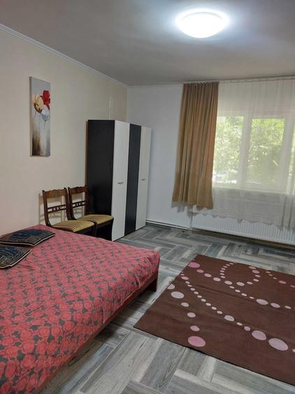 Apartament cu 2 camere decomandat în Traian