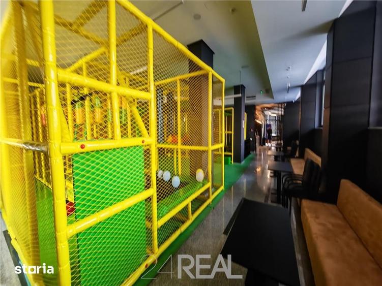 Spațiu comercial, de 183 mp, în Central