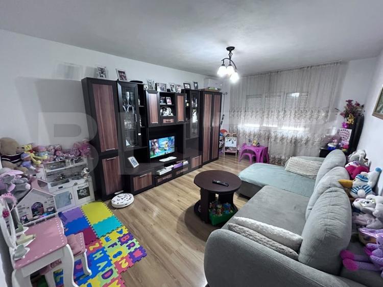 Apartament cu 2 camere decomandat, mobilat în Nord