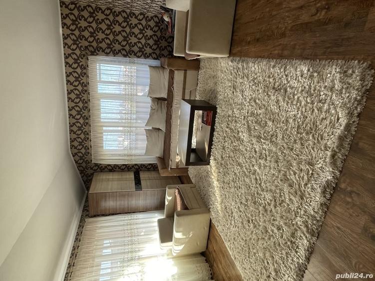 Casă cu 6 camere în Casa de Cultură