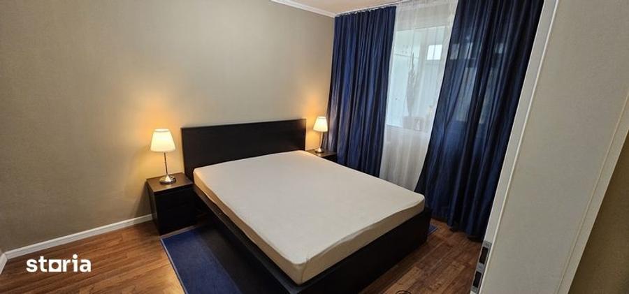 Apartament cu 2 camere semidecomandat, mobilat în Tei