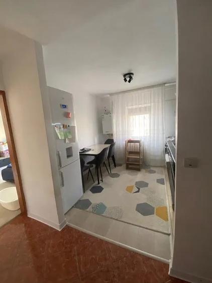 Apartament cu 2 camere decomandat, mobilat în Uzina 2