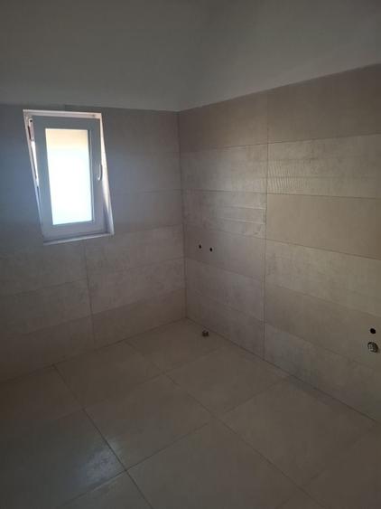 Casă cu 4 camere în Ștefănești