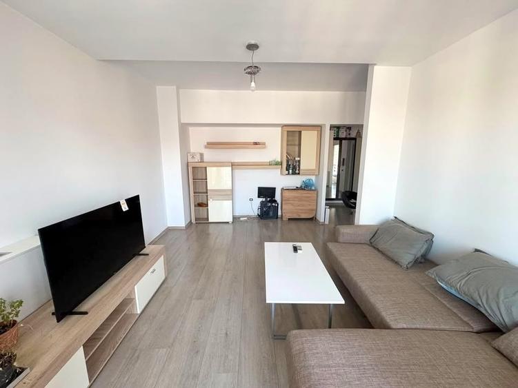 Apartament cu 2 camere semidecomandat în Bună Ziua