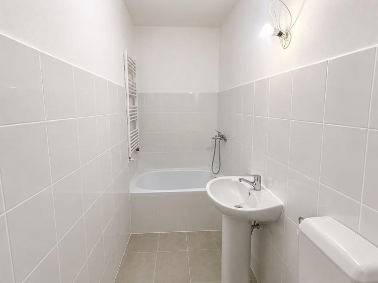 Apartament cu 2 camere decomandat, mobilat în Nerva Traian