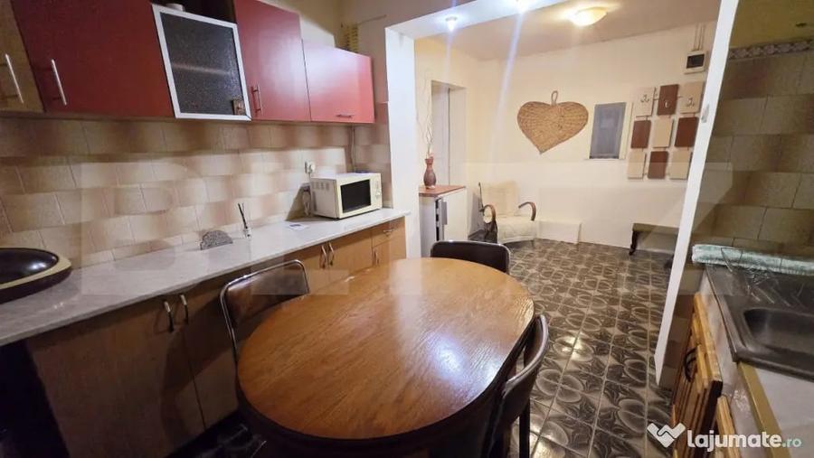 Apartament cu 2 camere decomandat, mobilat în Ampoi 3
