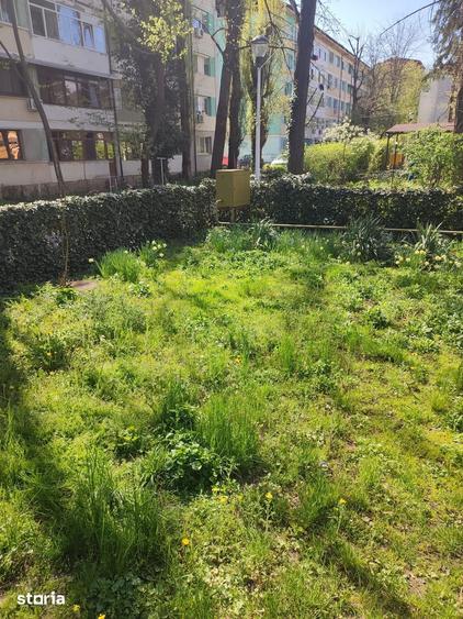 Apartament cu 2 camere decomandat în Calea București
