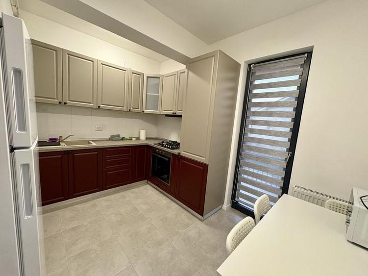 Apartament cu 2 camere decomandat în Lacu