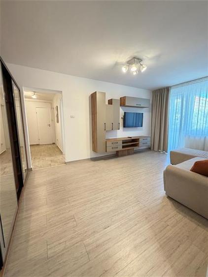 Inchiriere apartament 3 camere Centrul Civic, etaj 1, mob,utilat nou - 3