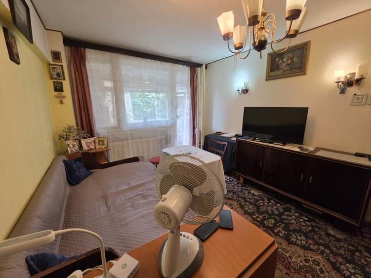 Apartament cu 2 camere semidecomandat în Basarabia